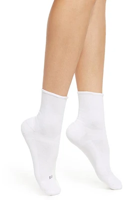 Hue Sporty Shortie Sneaker Socks in White at Nordstrom