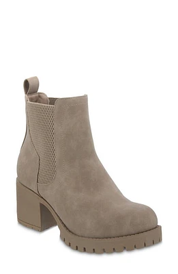 MIA Jonna Lug Sole Chelsea Boot at Nordstrom,