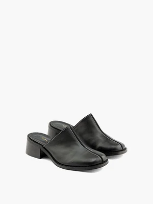 Maguire Safara Mule Black at Nordstrom,