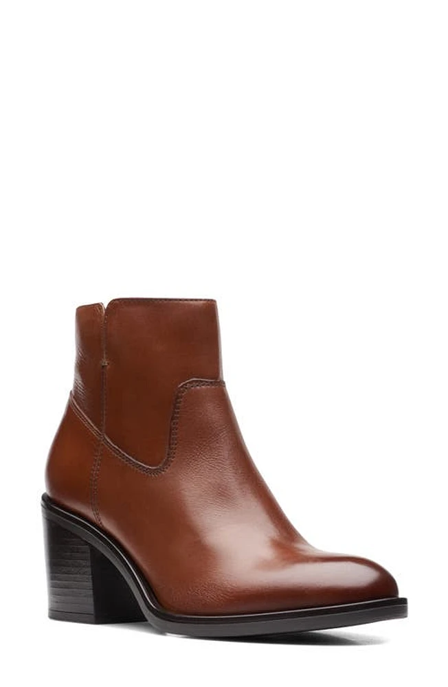 Clarks(r) Valvestino Lo Bootie in Dark Tan Lea at Nordstrom, Size 10