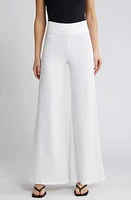 FRAME Jetset Wide Leg Flare Pull-On Jeans White at Nordstrom,