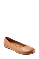 SoftWalk Sonoma Flat Tan Tumbled at Nordstrom,