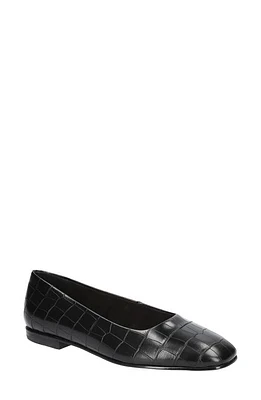 Bella Vita Kimiko Flat Black at Nordstrom,