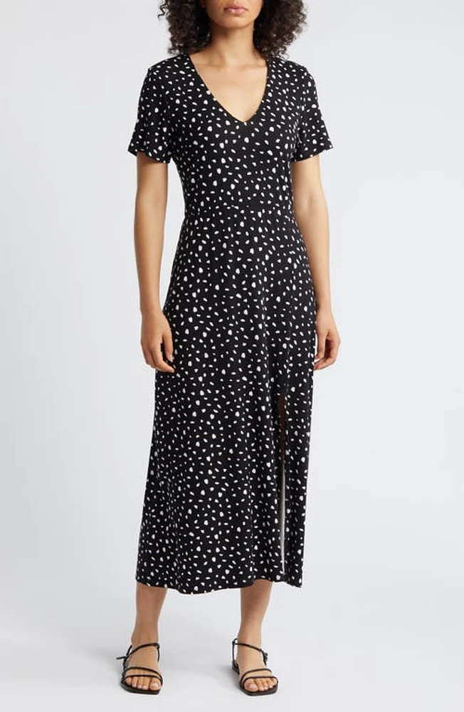 Loveappella Print Maxi Dress Black/Nat at Nordstrom,