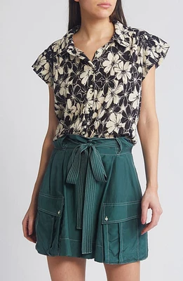 The GREAT. Wren Floral Textured Cotton Button-Up Shirt Black Cream Hibiscus at Nordstrom,