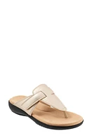 Trotters Robin Flip Flop Gold Metallic at Nordstrom,