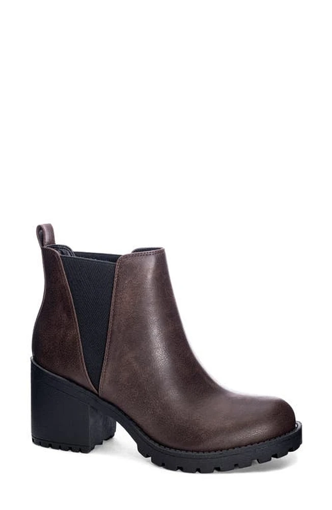 Dirty Laundry Lisbon Chelsea Boot Coffee at Nordstrom,