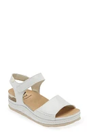 On Foot 250 Madison Platform Sandal at Nordstrom,