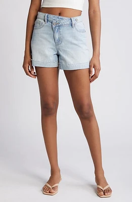 HIDDEN JEANS Crossover Waist Denim Mom Shorts Light Wash at Nordstrom,