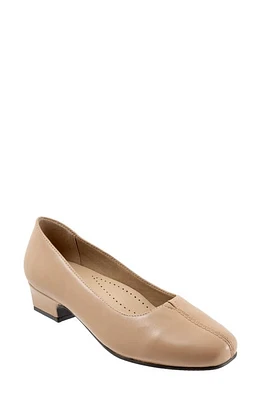 Trotters 'Doris' Pump Beige at Nordstrom,