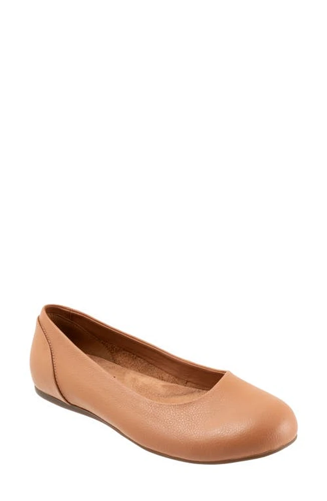 SoftWalk Sonoma Flat Blush at Nordstrom,