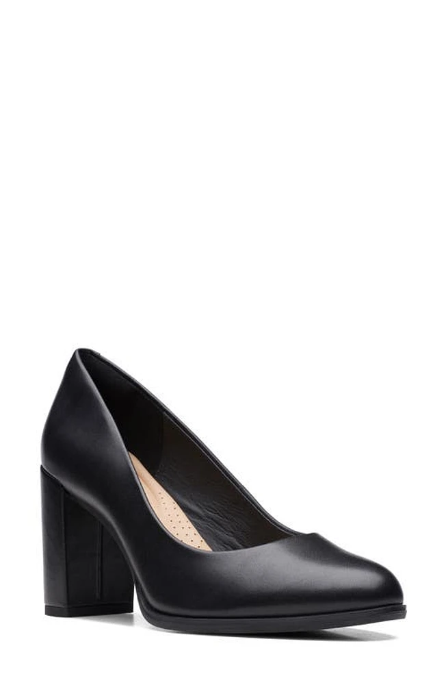 Clarks(r) Freva85 Court Pump Black Leather at Nordstrom,