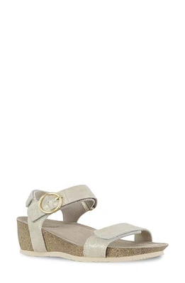 Munro Sintra Wedge Sandal Gold/Tan at Nordstrom,