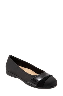 Trotters Danni Leather & Suede Flat Black Micro at Nordstrom,