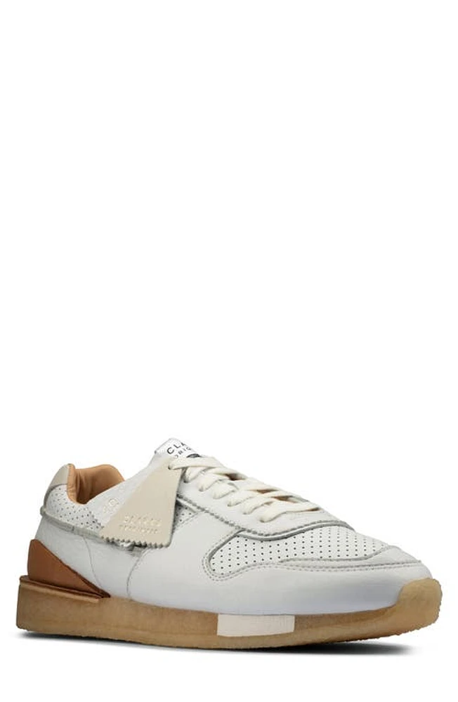 Clarks(r) Torrun Sneaker in White Combination at Nordstrom, Size 9