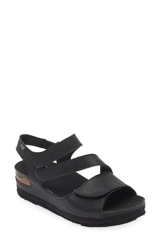 On Foot 206 Austin Platform Sandal at Nordstrom,