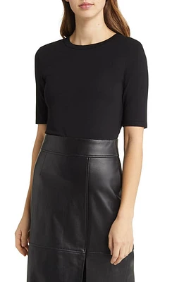 BOSS Efita Short Sleeve T-Shirt Black at Nordstrom,