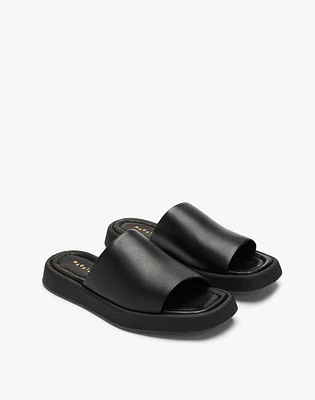 Maguire Barça Sandal Black at Nordstrom,