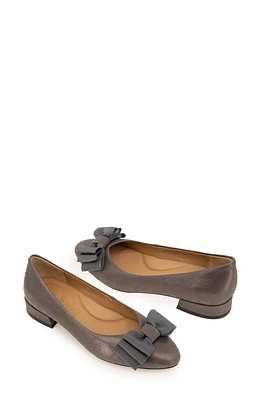 GENTLE SOULS BY KENNETH COLE Atlas Bow Detail Pump in Brown Metallic at Nordstrom, Size 8