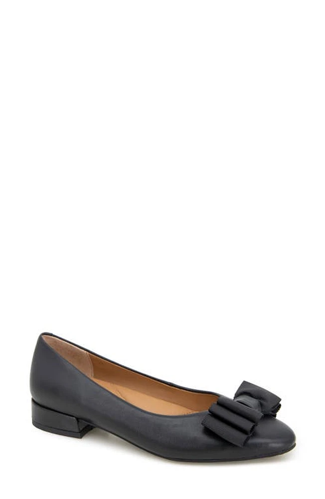 GENTLE SOULS BY KENNETH COLE Atlas Bow Detail Pump in Black Leather at Nordstrom, Size 5