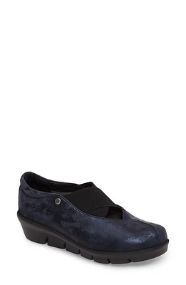 Wolky Cursa Slip-On Sneaker Navy Leather at Nordstrom,