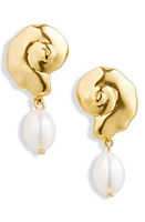 Madewell Freshwater Pearl Shell Drop Earrings in Vintage Gold at Nordstrom