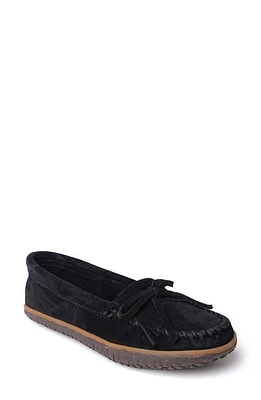 Minnetonka Kilty Tread Slipper at Nordstrom