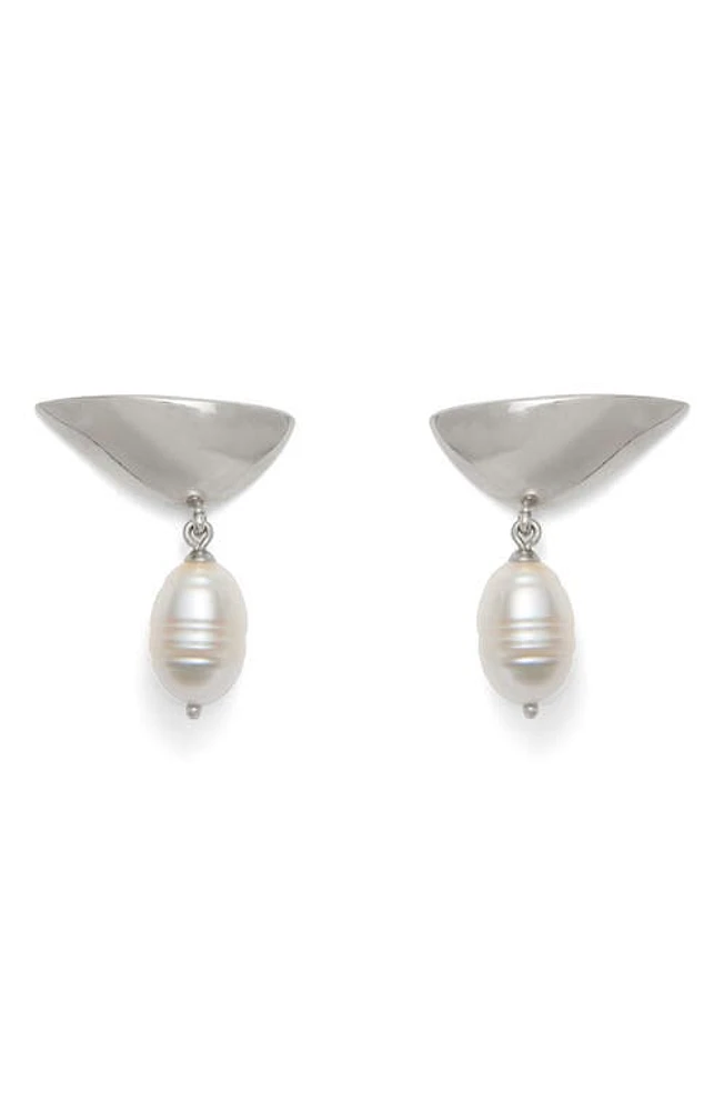 Lady Grey Freshwater Pearl Lobe Earrings in Silver/White Pearl at Nordstrom