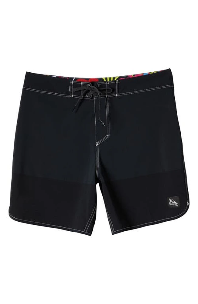 Quiksilver Snyc Highlite Scallop 18 Board Shorts in Black at Nordstrom, Size 36