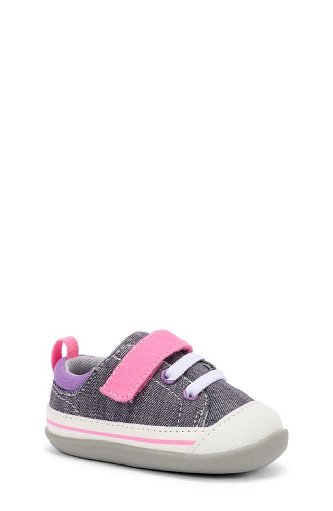 See Kai Run Stevie II Sneaker Gray/Pink at Nordstrom, M