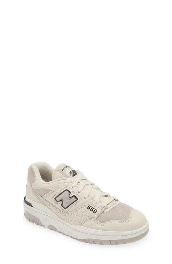 New Balance 550 Basketball Sneaker Linen/Moonrock at