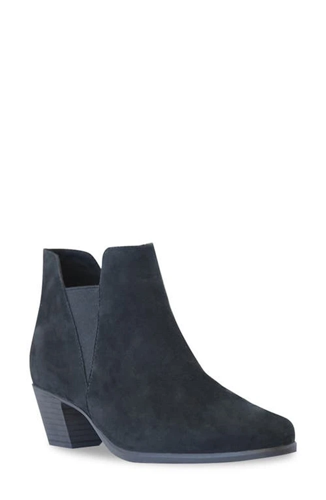 Munro Jackson Chelsea Boot in Black Nubuck at Nordstrom, Size 8