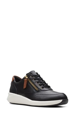 Clarks(r) Un Rio Zip Sneaker Black Leather at Nordstrom,