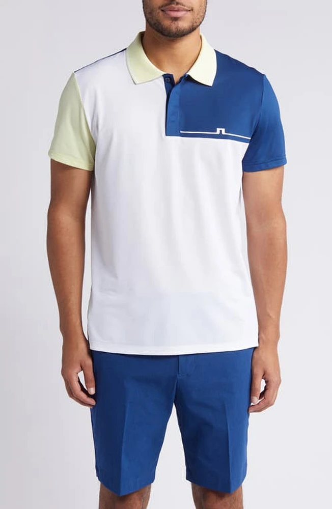 J. Lindeberg Cliff Regular Fit Colorblock Performance Golf Polo White at Nordstrom,