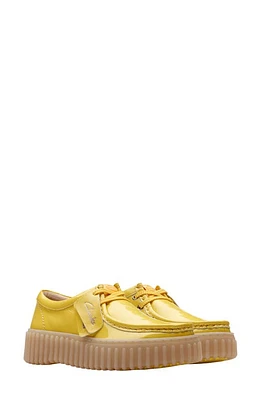 Clarks(r) Torhill Bee Chukka Sneaker Yellow Pat at Nordstrom,