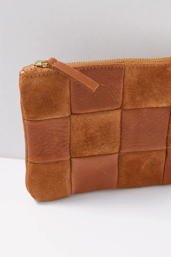PRIMECUT: Checkered Leather Coin Pouch