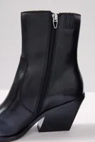 Vriya Bootie