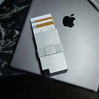 Aluminum Cardholder
