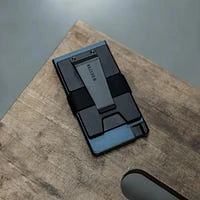 Aluminum Cardholder