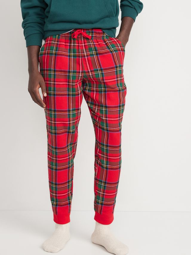 Old Navy Plaid Pants  Holiday Outfit Inspiration  New Balance 620  Sneakers0513  Lou What Wear