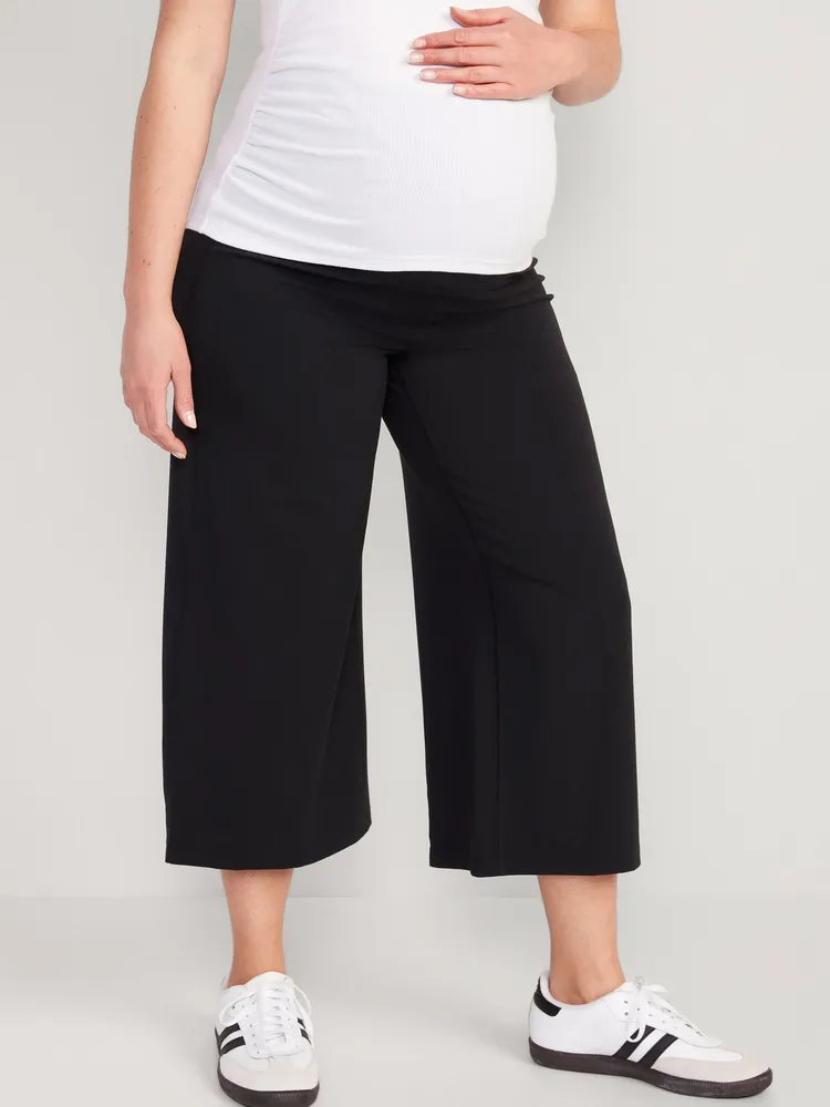 Extra High-Waisted PowerLite Lycra° ADAPTIV Cropped Pants for