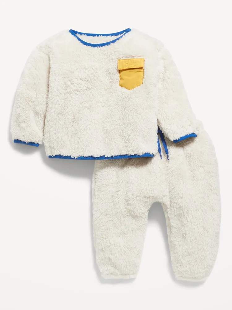 Cozy Unisex Sherpa Pocket Sweatshirt & Sweatpants Set for Baby