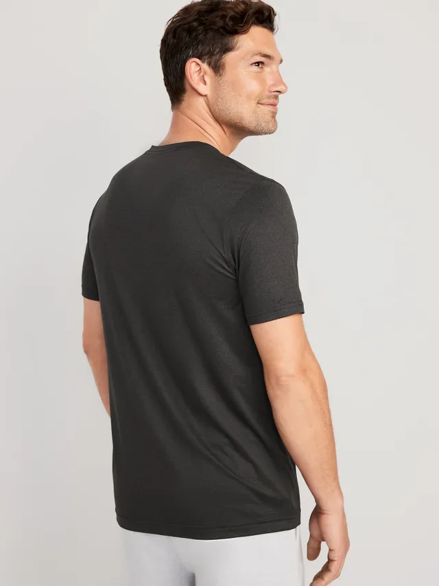 Basic Short Sleeve Scoop-Neck Fitted T-Shirt