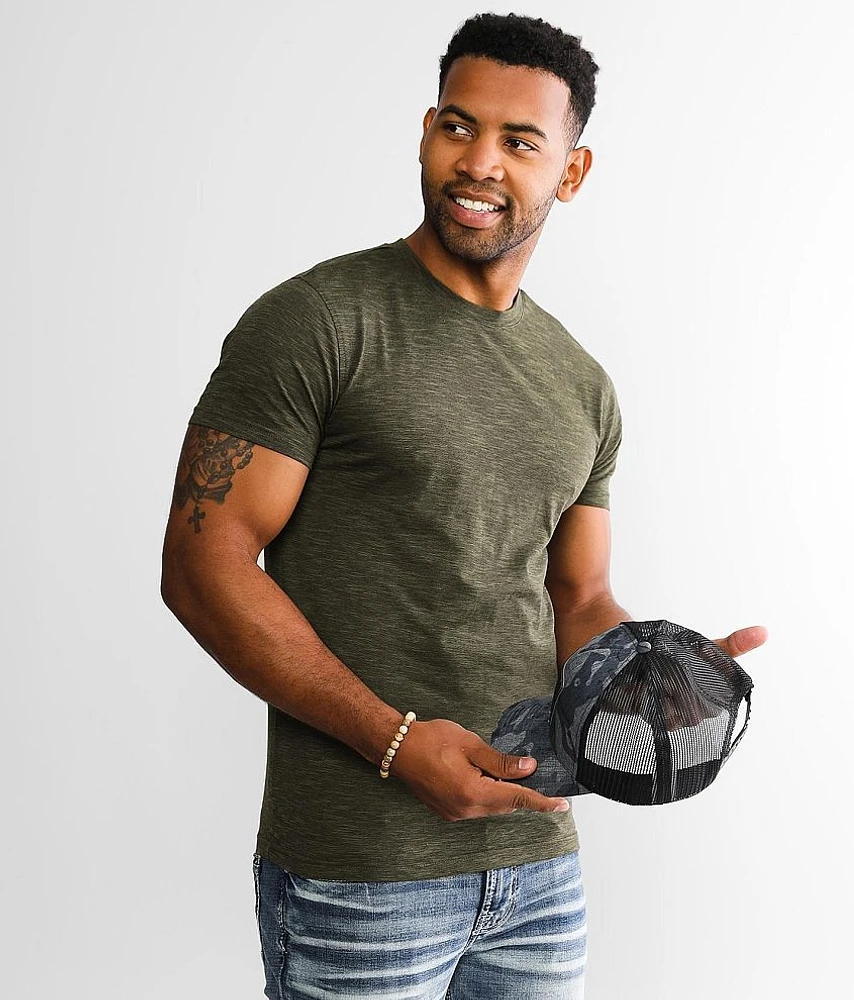 Basic T-Shirt