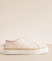 No Chill Metallic Sneaker