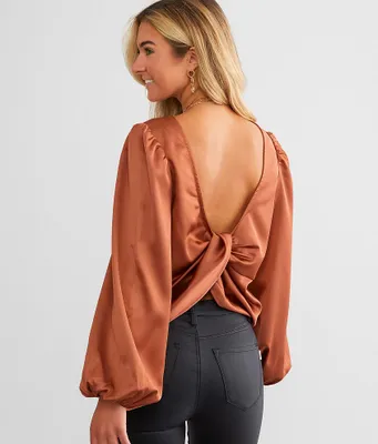 Willow & Root Open Twisted Back Top
