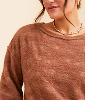 Textured Eyelash Top