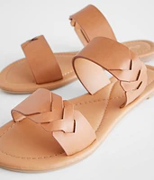 Hena Sandal