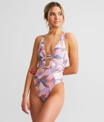Isabella Rose Victoria St. Maillot Swimsuit