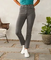 Levi's Wedgie Straight Stretch Jean